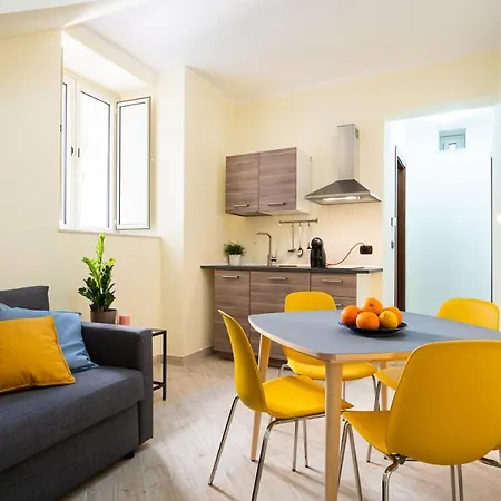 Open Sicily - Near Quattro Canti 4* Палермо