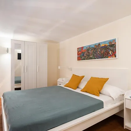 Open Sicily - Near Quattro Canti 4* Палермо